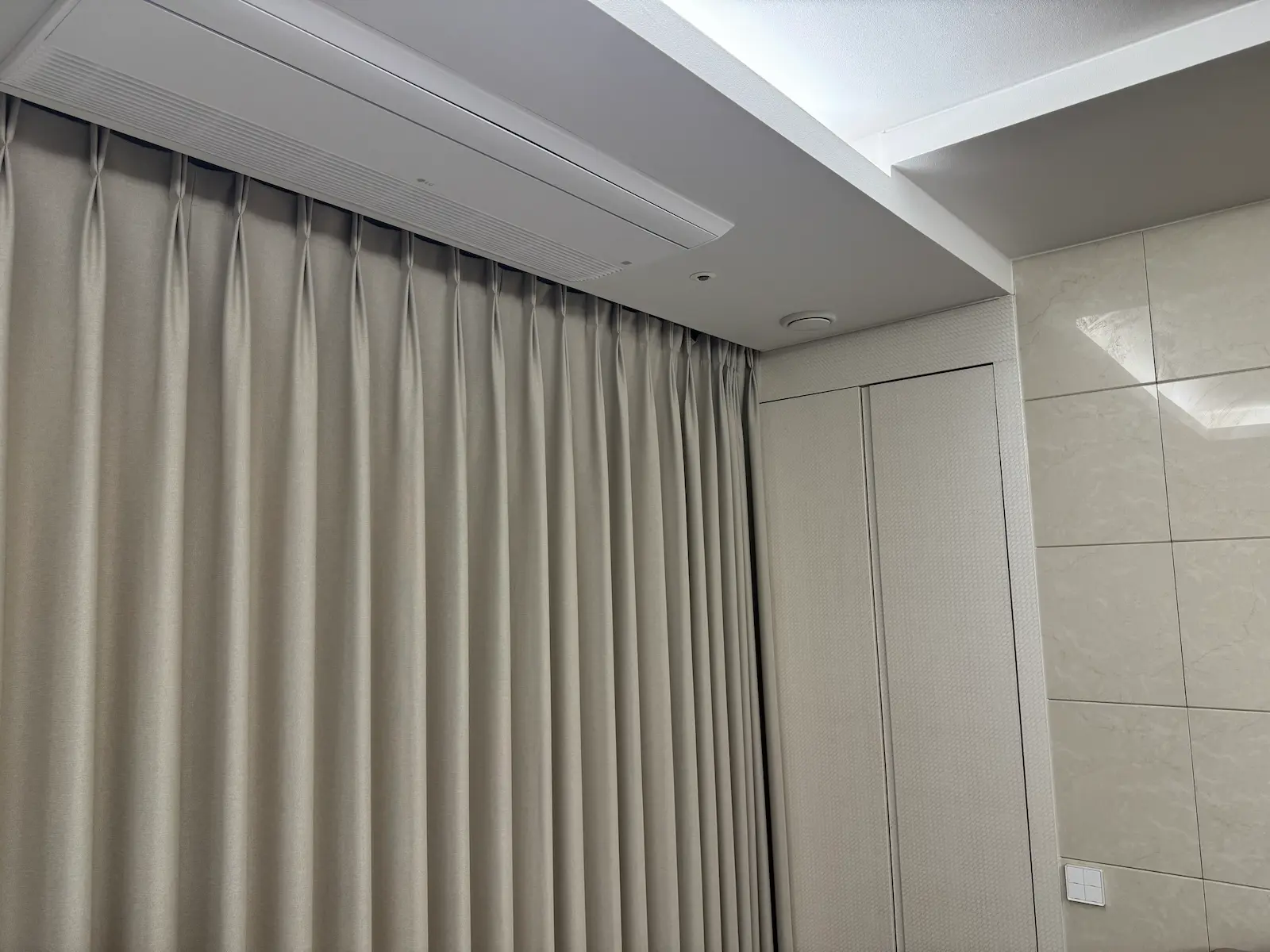curtain